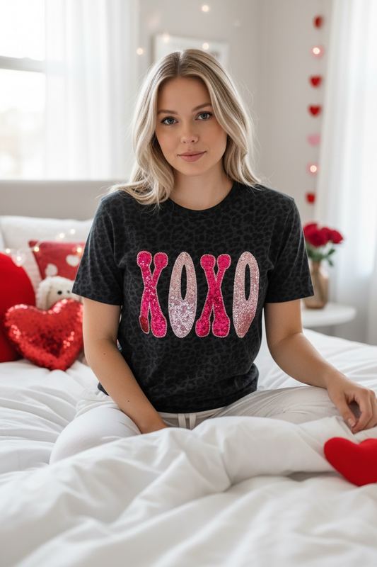 Black Leopard XOXO Short Sleeve